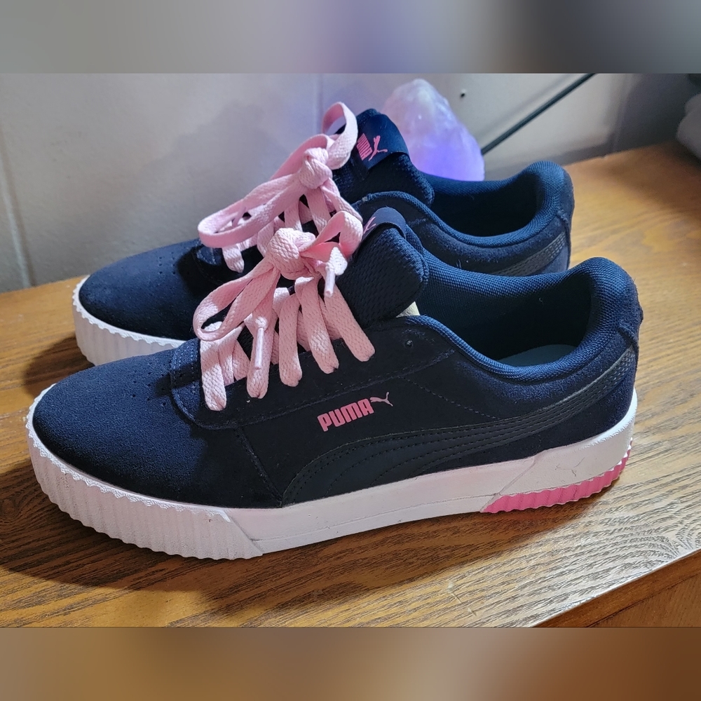 Womens Puma Sneakers